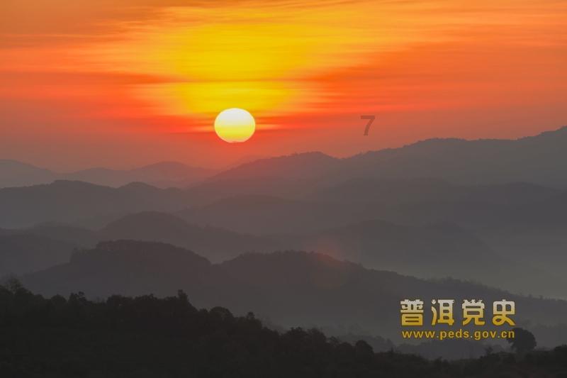 水门桥！2019年一退伍老兵与朋友聚餐时电话频响：老爷子上电视了